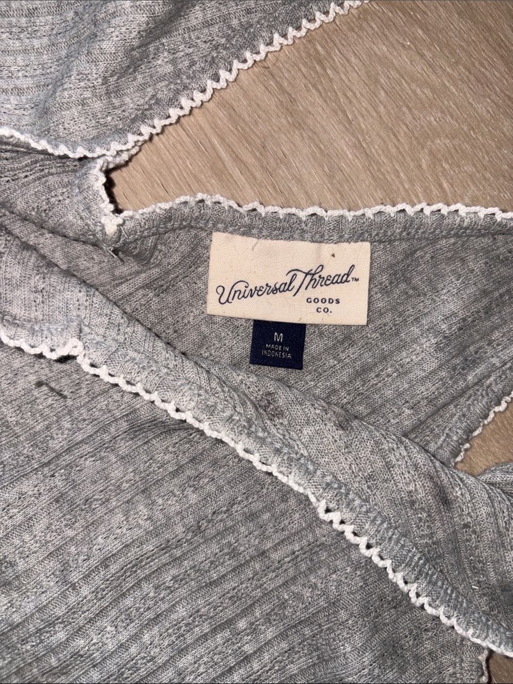 Universal Thread Ribbed V-Neck Tank Top - Light Gray - Picture 2 of 3